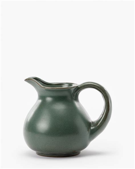 rayen stoneware pitcher